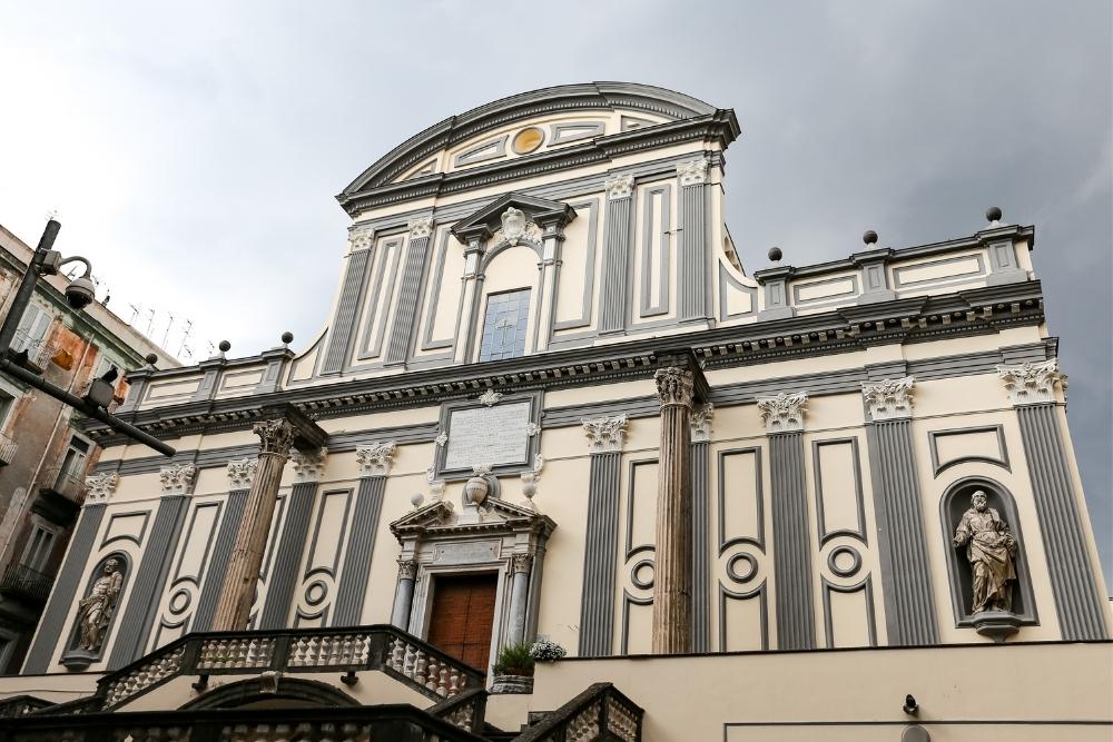 Biserica San Lorenzo Maggiore 