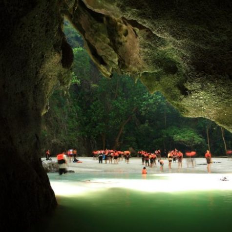 Tham Morakot Thai Beach Travellers