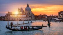 plimbare cu gondola în veneția