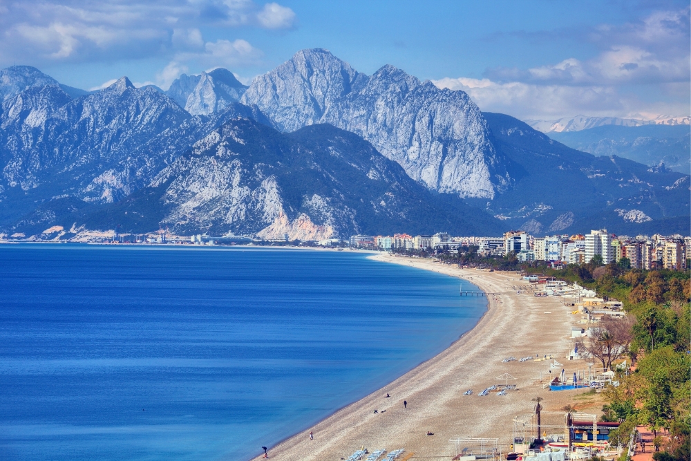 Konyaalti Beach lucruri de văzut și făcut în orașul Antalya