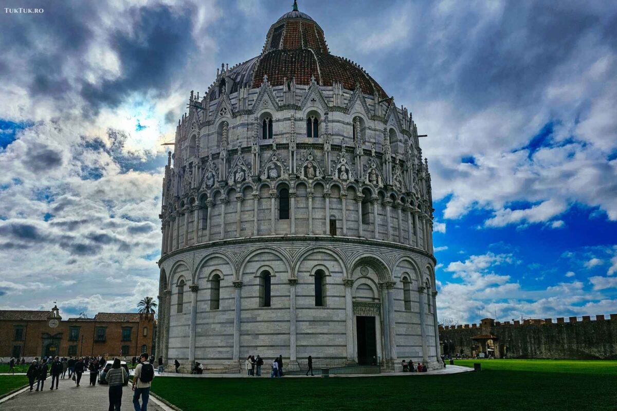 Baptisteriul din Pisa 